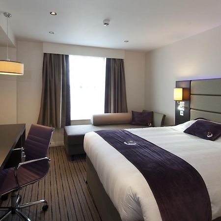 Premier Inn Harlow Eksteriør bilde
