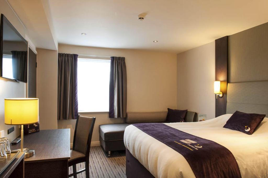 Premier Inn Harlow Rom bilde