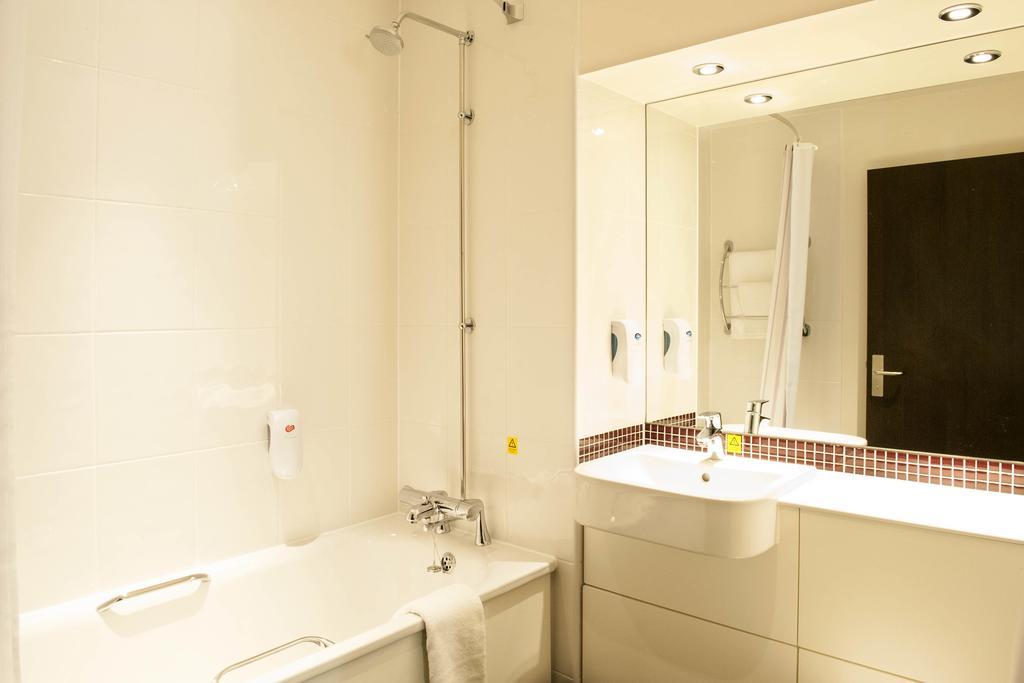 Premier Inn Harlow Rom bilde