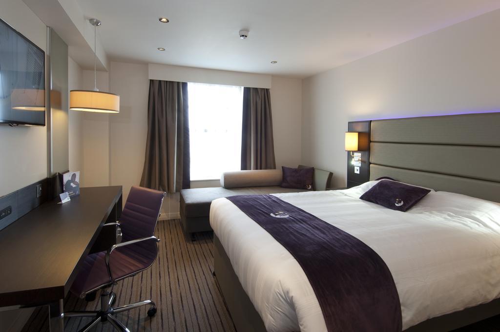 Premier Inn Harlow Eksteriør bilde