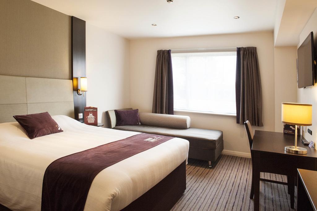 Premier Inn Harlow Eksteriør bilde